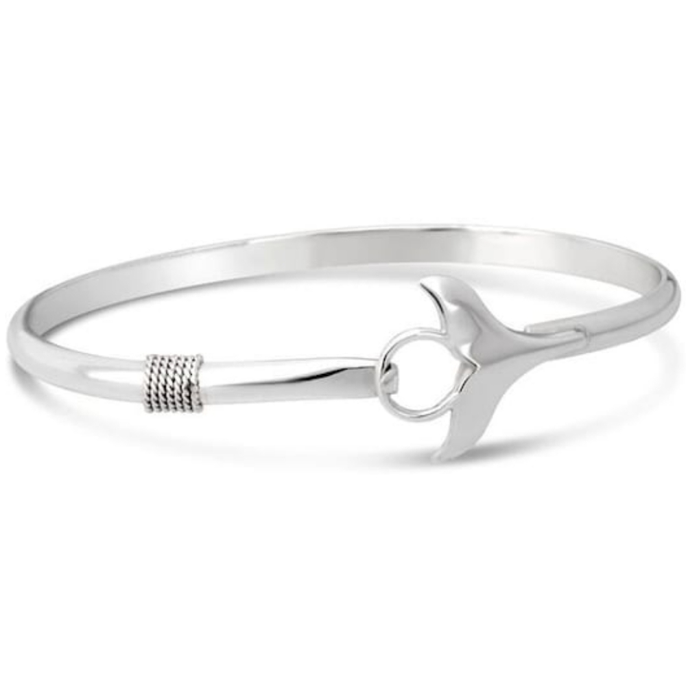 Beautiful whale tale bracelet